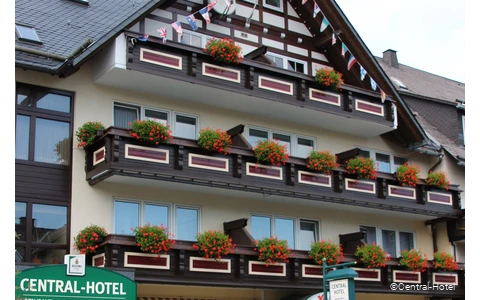 Außenansicht des Central-Hotels in Winterberg