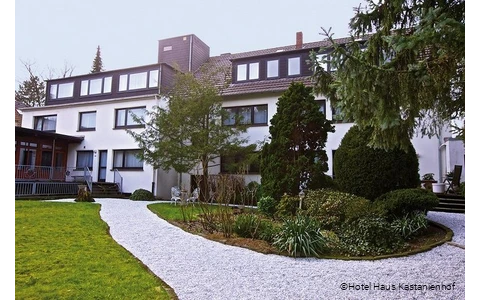 Außenansicht des Hotels Haus Kastanienhof in Mülheim an der Ruhr